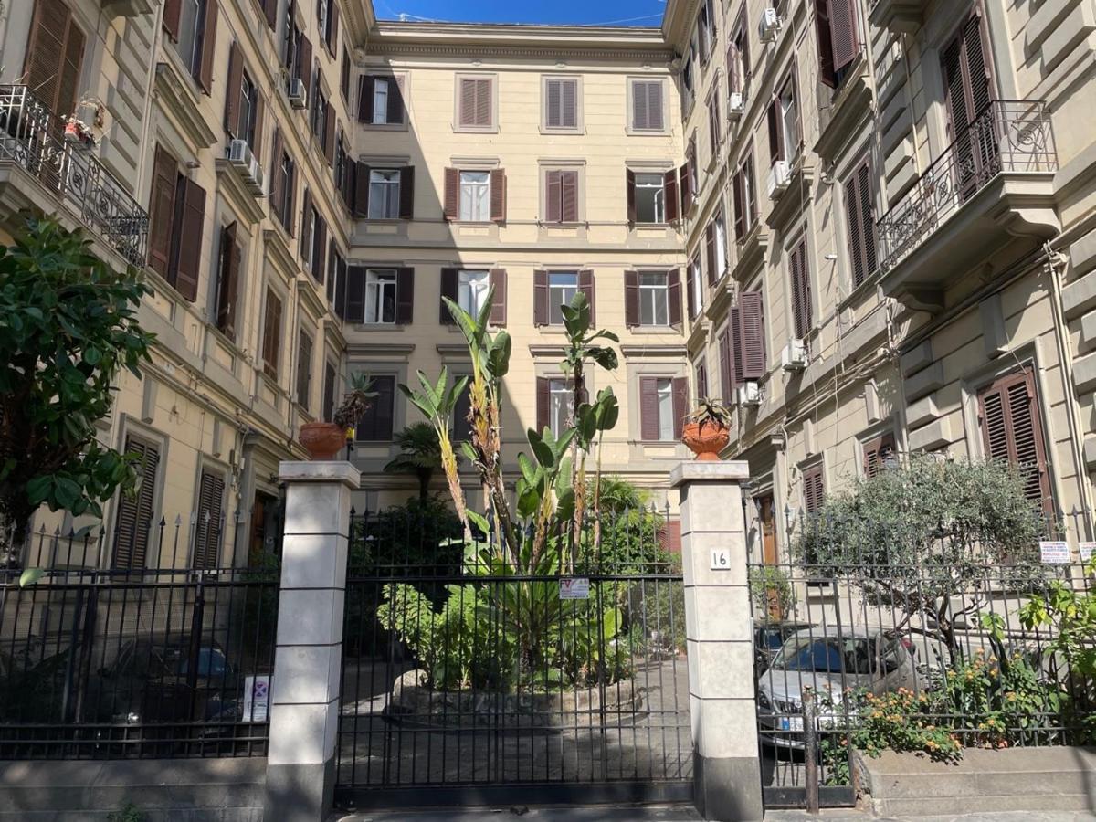 Gramsci 16 Otel Napoli Dış mekan fotoğraf